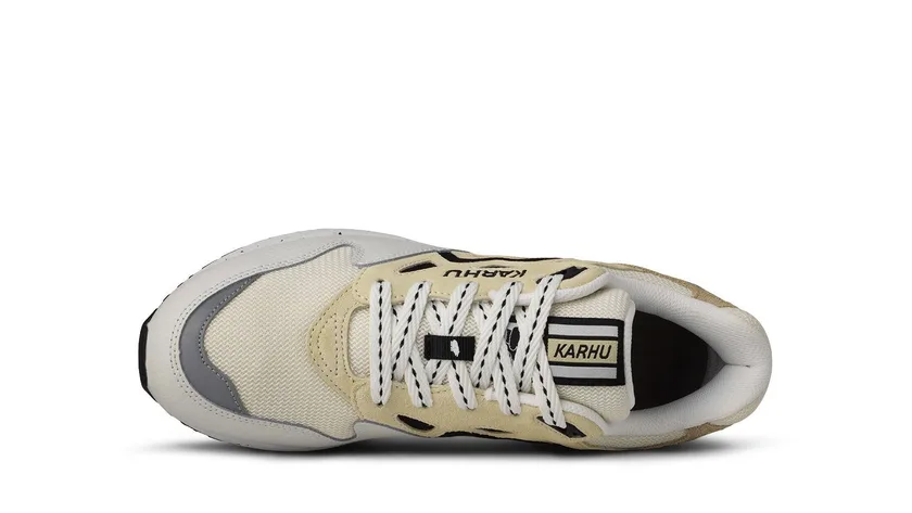 Karhu Legacy 96, maker's photo 4 of 5