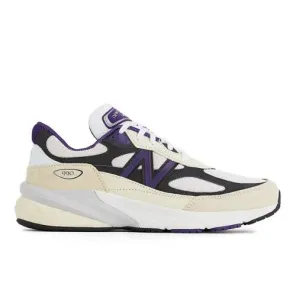 New Balance 990