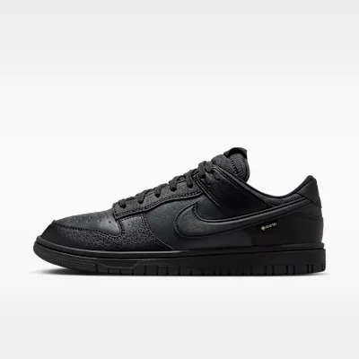 Nike Dunk Low, maker's photo 1 of 5