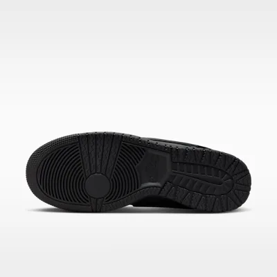 Nike Dunk Low, maker's photo 2 of 5