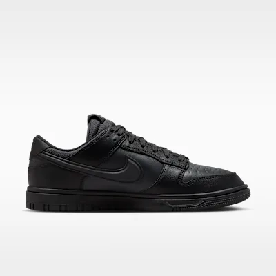 Nike Dunk Low, maker's photo 3 of 5