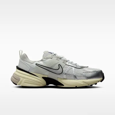 Nike V2K Run, maker's photo 3 of 5